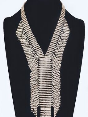 Elegant V Shape Rhinestone Choker Necklace